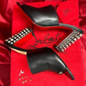 100% Authentic Christian Louboutin Mulondon 85 Nappy Shiny Mule
